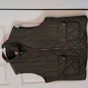 Women's  Bass Outlet vest